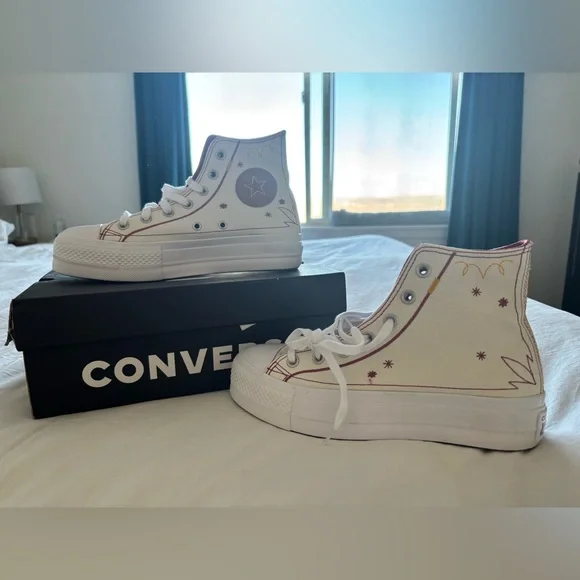 Converse Women's White High-Top Platform Western Sneaker, NWT! - Picture 6 of 10